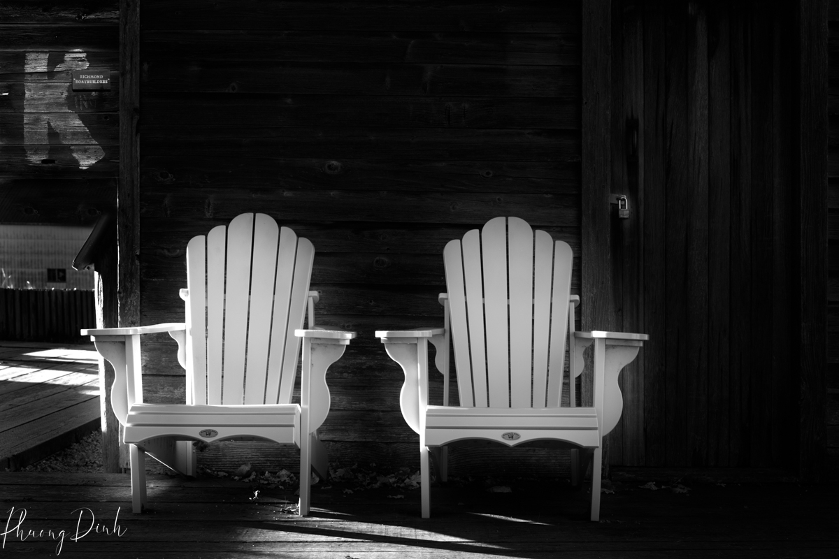 photography, black and white photography, black & white photography, b&w photography,  black and white, black & white, b&w, black, white, Richmond, Britannia shipyard, shipyard, chair, light